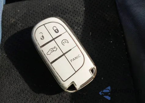 2021 Jeep Grand Cherokee Laredo X 4X4 из США, поврежденный, VIN 1C4RJFAG4MC537025